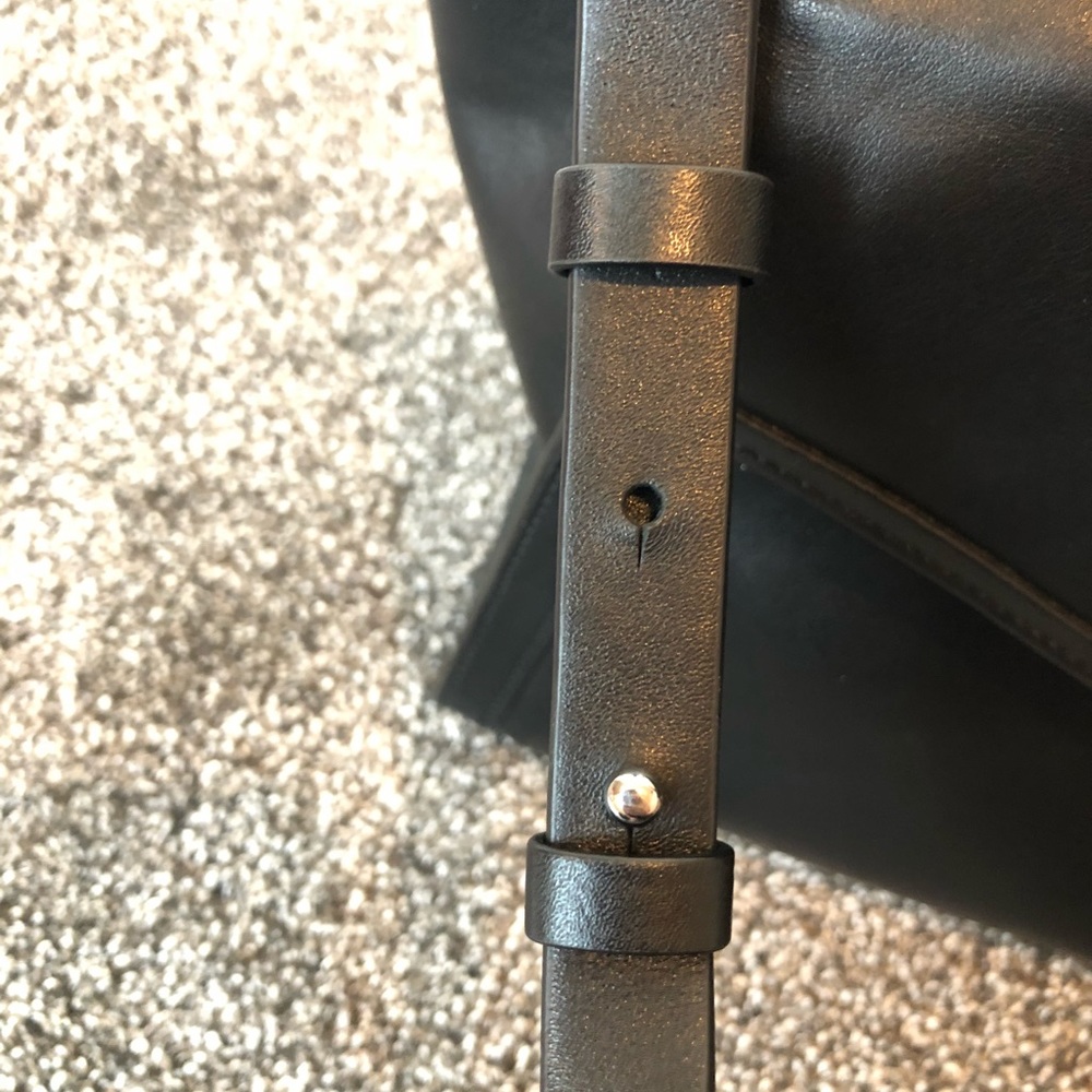 Michael Kors Purse - Picture 6 of 8